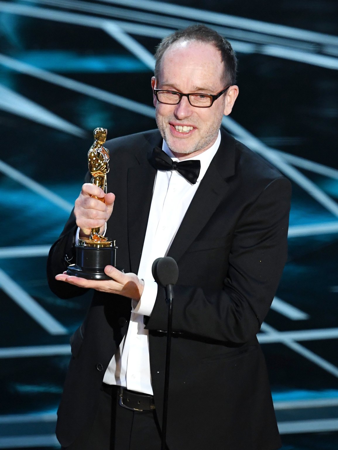 John Gilbert Receives 2017 Oscar for Film Editing Oscar Winners 2017