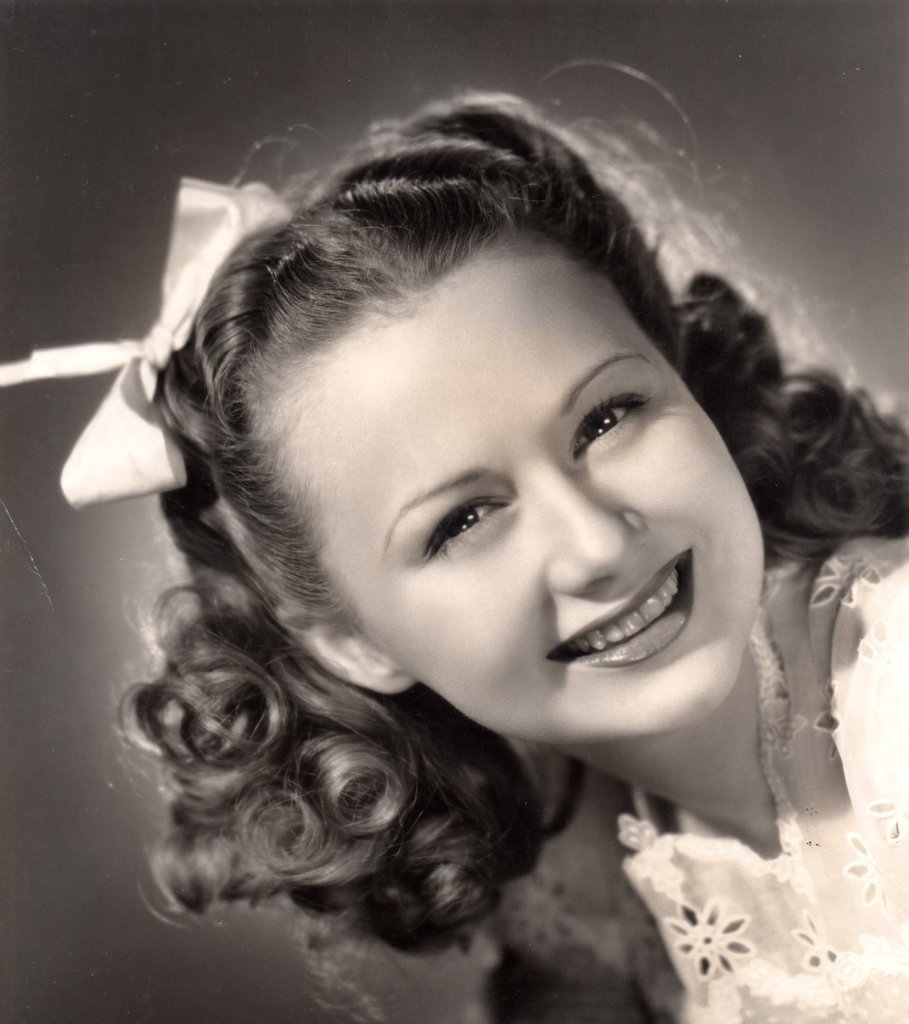 Ann Gillis Ann Gillis new images Ann Gillis Ann Gillis new picture